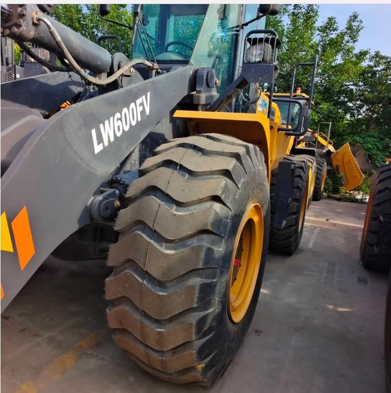 XCMG LW 600 KV - Wheel loader: gambar 4 XCMG LW 600 KV - Wheel loader: gambar 4