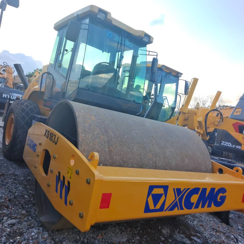 XCMG XS 183 J - Pemadat: gambar 4 XCMG XS 183 J - Pemadat: gambar 4