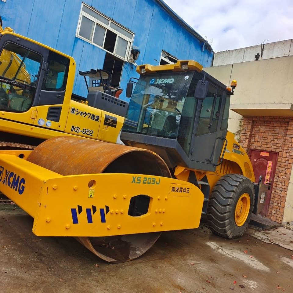 Pemadat XCMG XS 203 J: gambar 8