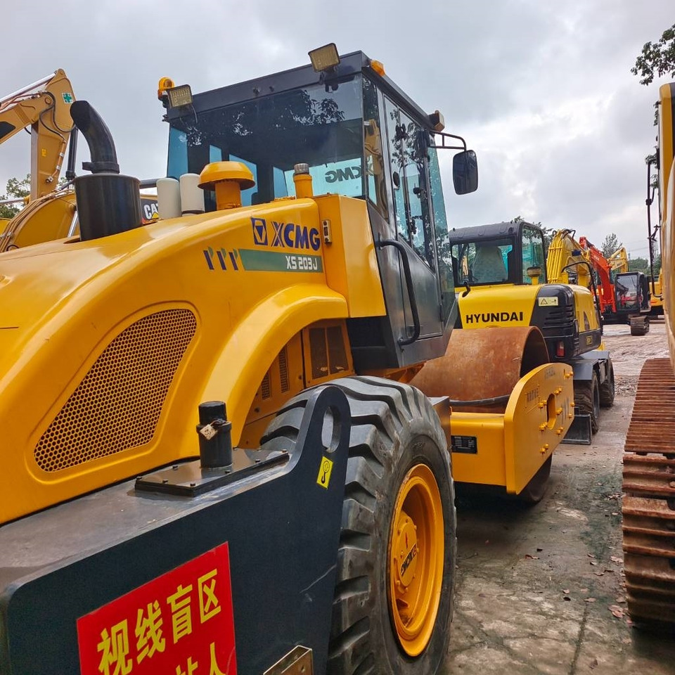 Pemadat XCMG XS 203 J: gambar 20