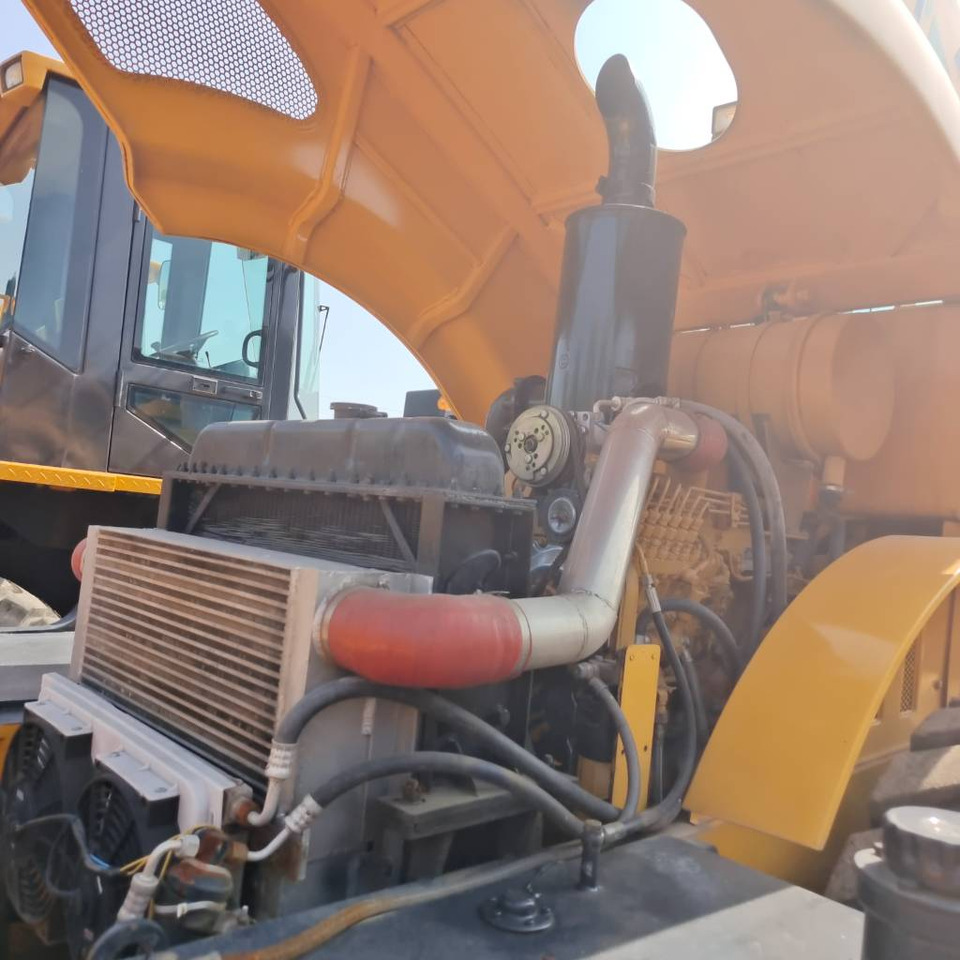 XCMG XS263J - Pemadat: gambar 3 XCMG XS263J - Pemadat: gambar 3