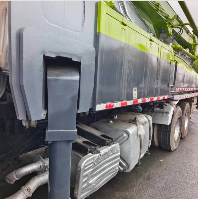 Zoomlion ZLJ 5336 THBSE - Truk pompa beton: gambar 4 Zoomlion ZLJ 5336 THBSE - Truk pompa beton: gambar 4