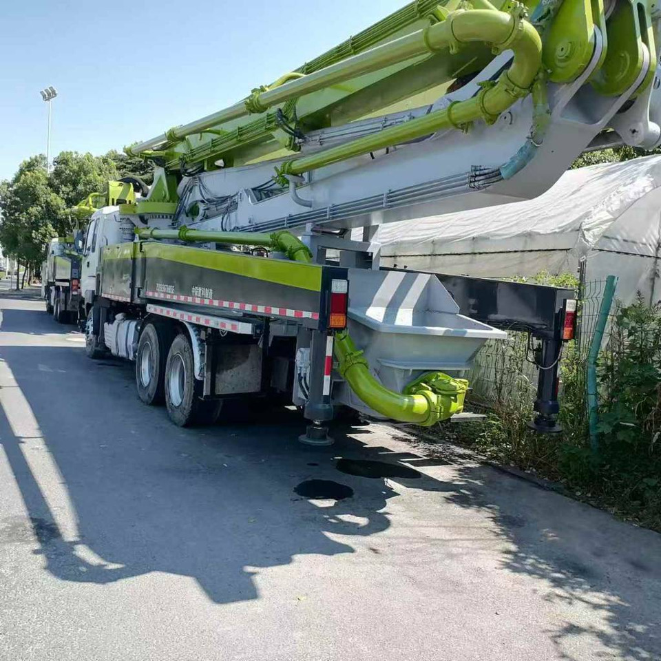 Zoomlion ZLJ5336THBSE - Truk pompa beton: gambar 3 Zoomlion ZLJ5336THBSE - Truk pompa beton: gambar 3