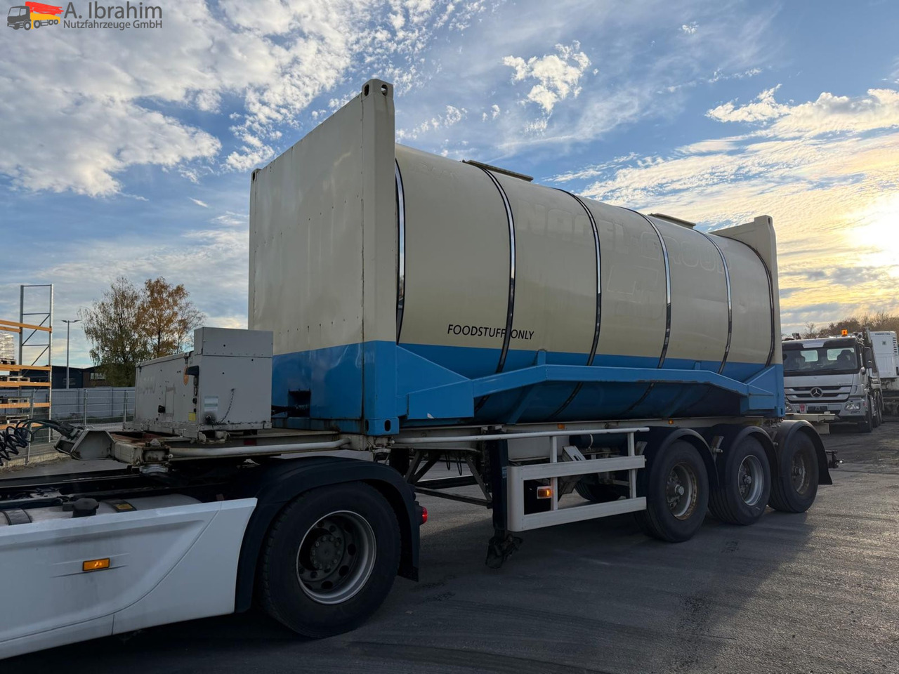 Feldbinder Lebensmittel Tank Container 26500 L | 2 Kammern | Heizung | 20 ft | Edelstahl | - Semi-trailer tangki: gambar 1 Feldbinder Lebensmittel Tank Container 26500 L | 2 Kammern | Heizung | 20 ft | Edelstahl | - Semi-trailer tangki: gambar 1