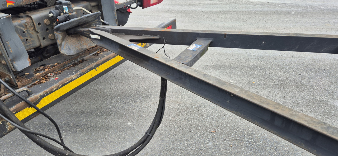 Hueffermann HSA 1870 mit Schlitten Zustand normal - Trailer lewati: gambar 2 Hueffermann HSA 1870 mit Schlitten Zustand normal - Trailer lewati: gambar 2