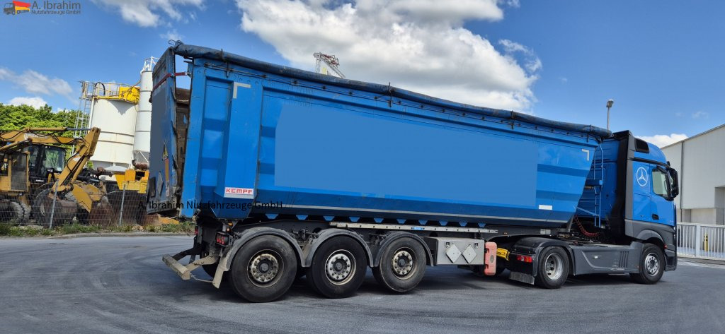Kempf SKM 35/3 Leichter Schaden am Heck voll fahrbereit. - Semi-trailer jungkit: gambar 4 Kempf SKM 35/3 Leichter Schaden am Heck voll fahrbereit. - Semi-trailer jungkit: gambar 4