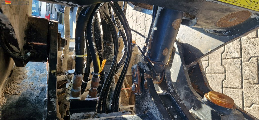 Komatsu WA 200 technisch ok. technische Wartung beim Komatsu Service - Wheel loader: gambar 4 Komatsu WA 200 technisch ok. technische Wartung beim Komatsu Service - Wheel loader: gambar 4