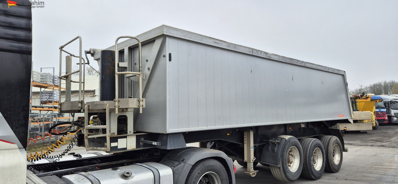 Langendorf SKA24/30 Zustand normal - Semi-trailer jungkit: gambar 1 Langendorf SKA24/30 Zustand normal - Semi-trailer jungkit: gambar 1