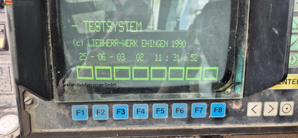 Derek medan kasar Liebherr LTL1025: gambar 15