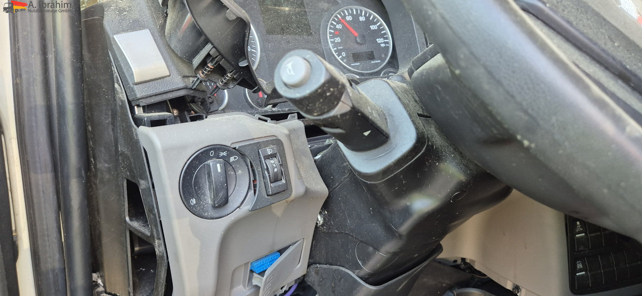 MAN TGL 8.160 4x2 Brotkoffer mit Kühlfach nicht fahrbereit ! nicht rollfähig - Van berpendingin: gambar 2 MAN TGL 8.160 4x2 Brotkoffer mit Kühlfach nicht fahrbereit ! nicht rollfähig - Van berpendingin: gambar 2