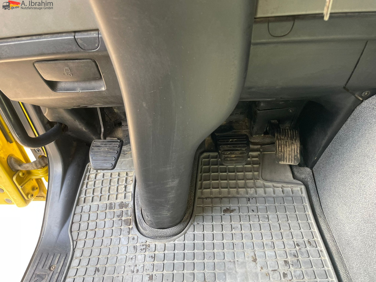 MAN TGS 26.480 Meiller 3 Seiten | 6x4 | Schalter | 3 Pedals - Truk jungkit: gambar 3 MAN TGS 26.480 Meiller 3 Seiten | 6x4 | Schalter | 3 Pedals - Truk jungkit: gambar 3