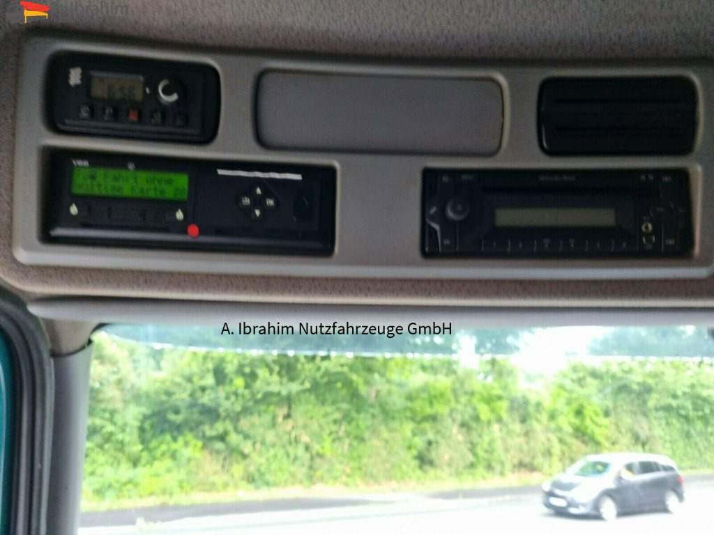 Mercedes-Benz 1824 DB 1824 Kipphydraulik, Kran MKG - Truk jungkit, Truk derek: gambar 5 Mercedes-Benz 1824 DB 1824 Kipphydraulik, Kran MKG - Truk jungkit, Truk derek: gambar 5