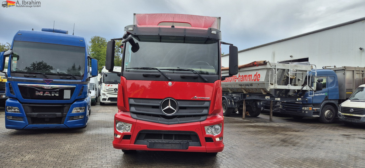 Leasing Mercedes-Benz 1830L Thermoking UT1200 Mercedes-Benz 1830L Thermoking UT1200: gambar 9 Leasing Mercedes-Benz 1830L Thermoking UT1200 Mercedes-Benz 1830L Thermoking UT1200: gambar 9