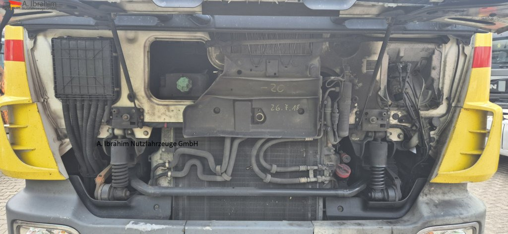 Mercedes-Benz 2536 L 3 Kammer 19500 L Oben Unten Befüllung - Truk tangki: gambar 3 Mercedes-Benz 2536 L 3 Kammer 19500 L Oben Unten Befüllung - Truk tangki: gambar 3