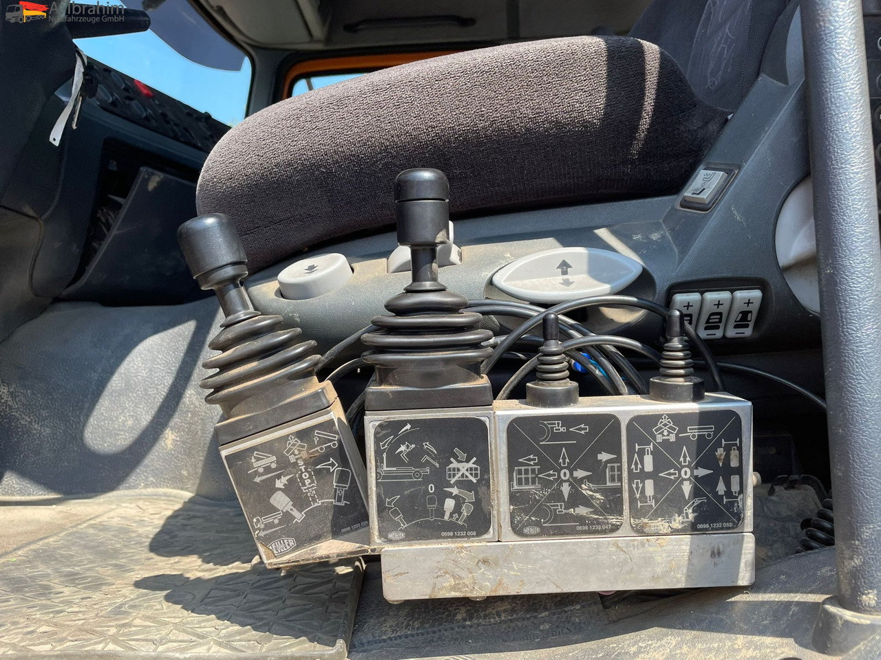 Mercedes-Benz 2643 6x4 | Blatt Luft | Meiller Haken, mp1 - Hook lift: gambar 3 Mercedes-Benz 2643 6x4 | Blatt Luft | Meiller Haken, mp1 - Hook lift: gambar 3