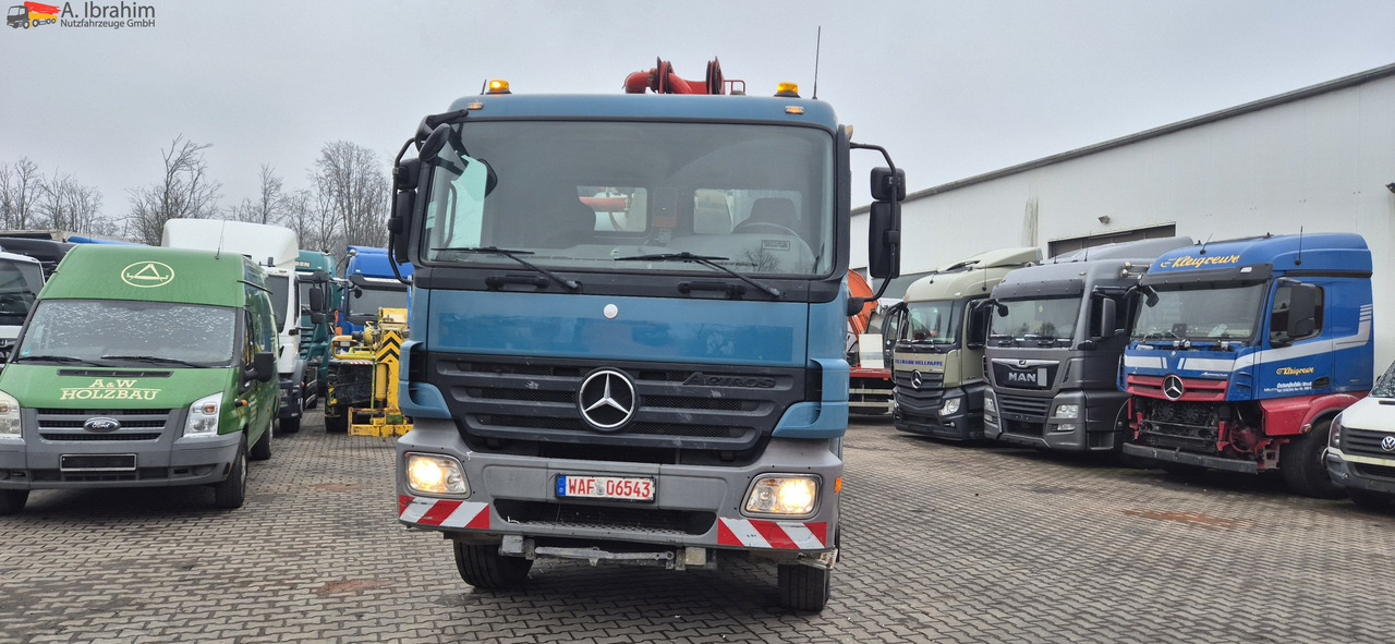 Truk pompa mixer Mercedes-Benz 3241 PM 21-3 Liebherr 7 cbm PUMI Putzmeister Liebherr: gambar 8 Truk pompa mixer Mercedes-Benz 3241 PM 21-3 Liebherr 7 cbm PUMI Putzmeister Liebherr: gambar 8