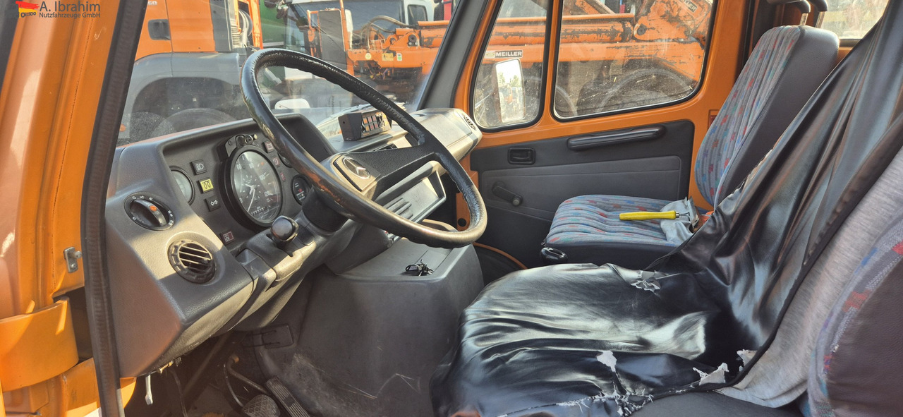 Mercedes-Benz 410D Ruthmann KL 90 Topzustand UVV gültig - Platform udara yang dipasang di truk: gambar 3 Mercedes-Benz 410D Ruthmann KL 90 Topzustand UVV gültig - Platform udara yang dipasang di truk: gambar 3