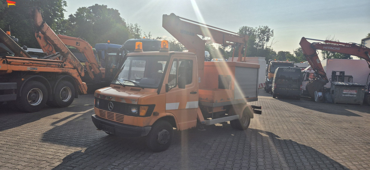 Mercedes-Benz 410D Ruthmann KL 90 Topzustand UVV gültig - Platform udara yang dipasang di truk: gambar 1 Mercedes-Benz 410D Ruthmann KL 90 Topzustand UVV gültig - Platform udara yang dipasang di truk: gambar 1