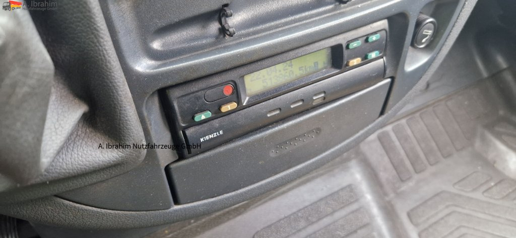 Mercedes-Benz 413 CDI Tiefkühlfächer, autom. Verkaufsklappe Basis ist ok - Van berpendingin: gambar 2 Mercedes-Benz 413 CDI Tiefkühlfächer, autom. Verkaufsklappe Basis ist ok - Van berpendingin: gambar 2