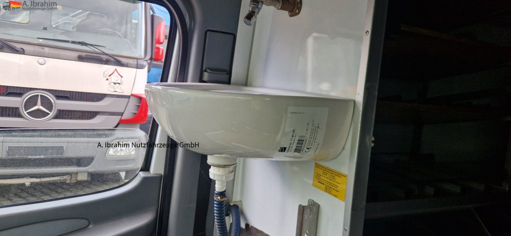 Van berpendingin Mercedes-Benz 413 CDI Tiefkühlfächer, autom. Verkaufsklappe  Basis ist ok: gambar 6