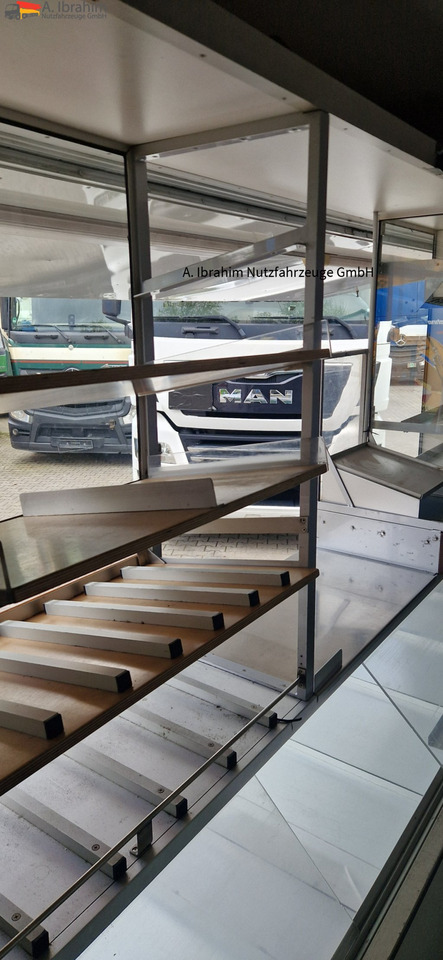 Van berpendingin Mercedes-Benz 413 CDI Tiefkühlfächer, autom. Verkaufsklappe  Basis ist ok: gambar 7