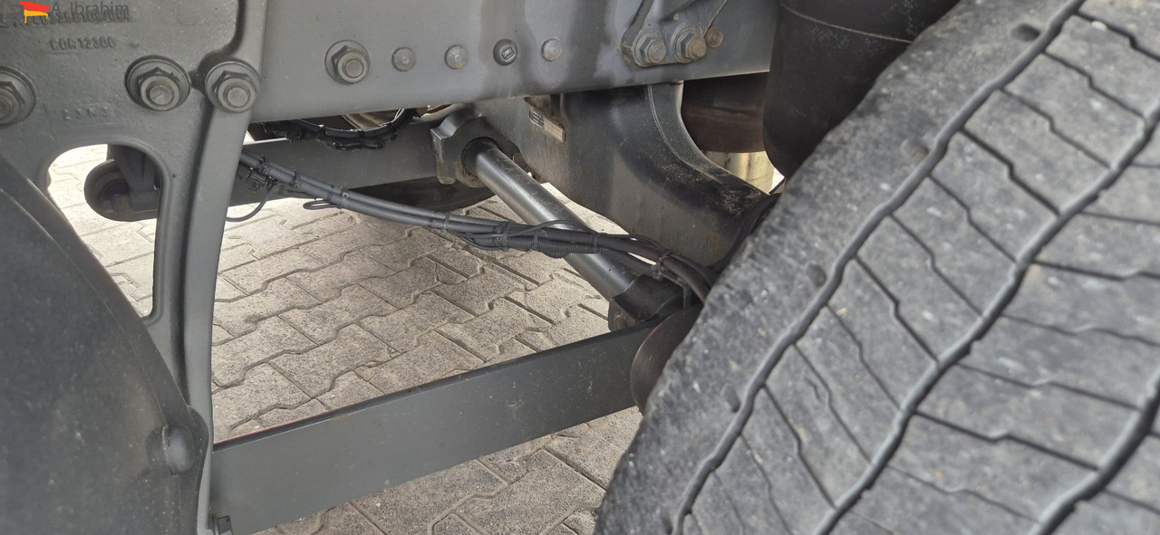 Mercedes-Benz DB 2536, 7,50 m Koffer LBW, Kamera, Carrier 850 Liftachse, mp3 - Truk berpendingin: gambar 2 Mercedes-Benz DB 2536, 7,50 m Koffer LBW, Kamera, Carrier 850 Liftachse, mp3 - Truk berpendingin: gambar 2