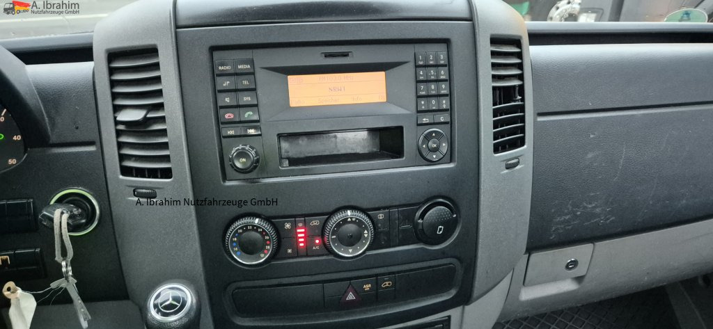 Mobil derek Mercedes-Benz Sprinter DB 319 CDI Automatik, Tempomat, ATM bei 290 tkm: gambar 14