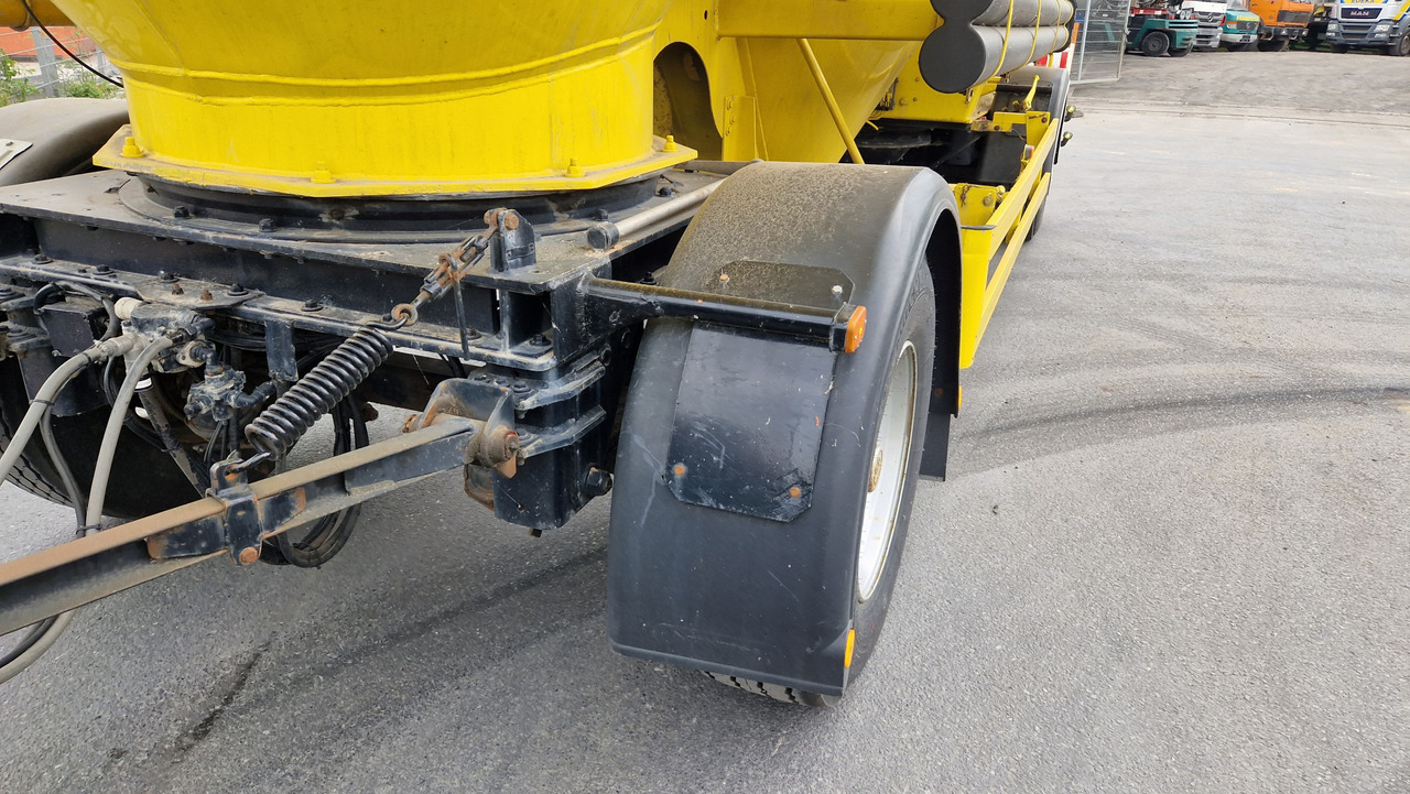 SPITZER SAPI 1832 Topzustand, einsatzbereit - Trailer tangki: gambar 2 SPITZER SAPI 1832 Topzustand, einsatzbereit - Trailer tangki: gambar 2