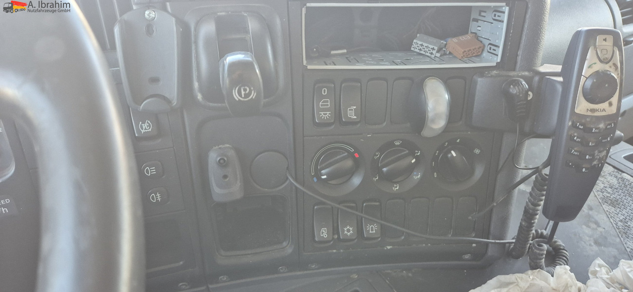 Truk jungkit, Truk derek Scania P 280 Edelstahlkipper für Tierabfälle 2 Kammer: gambar 14 Truk jungkit, Truk derek Scania P 280 Edelstahlkipper für Tierabfälle 2 Kammer: gambar 14