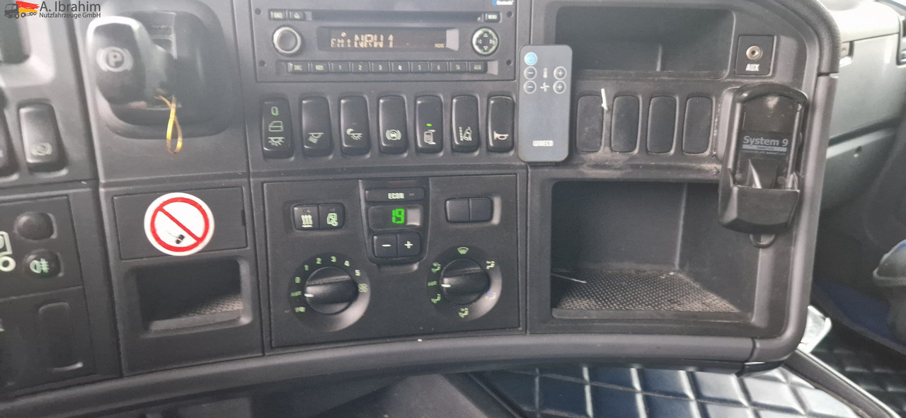 Scania R410 Retarder, Klima, Standklima Top Zustand!! - Truk dengan terpal samping: gambar 3 Scania R410 Retarder, Klima, Standklima Top Zustand!! - Truk dengan terpal samping: gambar 3