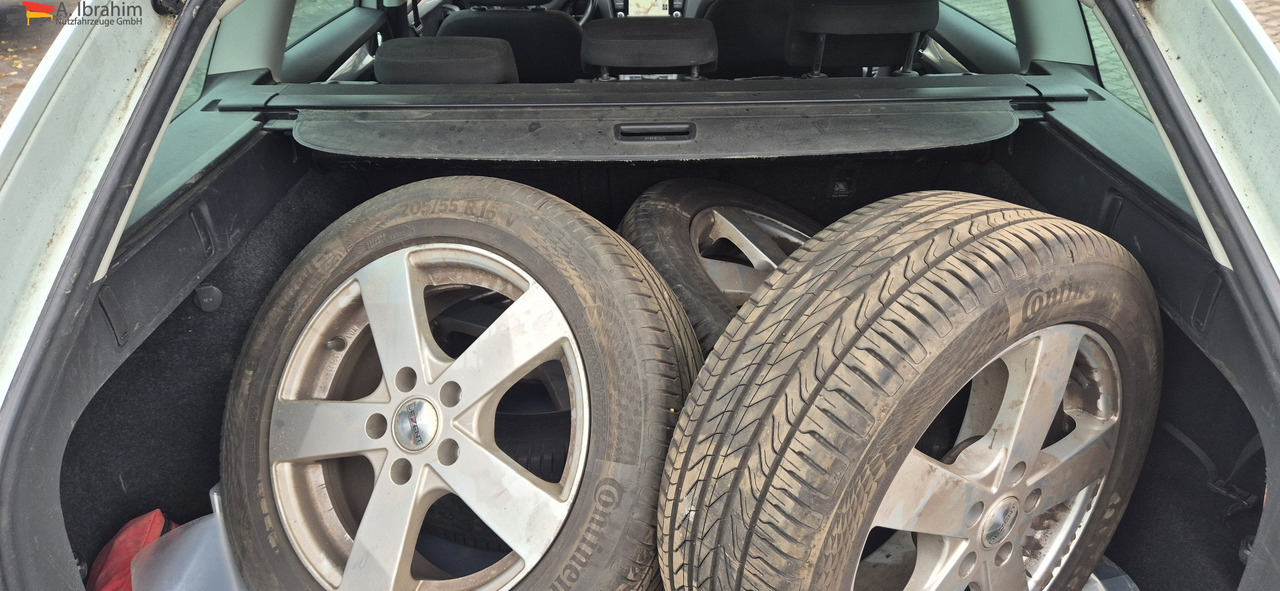 Skoda Octavia 2.0 TDI | 8-fach bereift - Mobil: gambar 5 Skoda Octavia 2.0 TDI | 8-fach bereift - Mobil: gambar 5