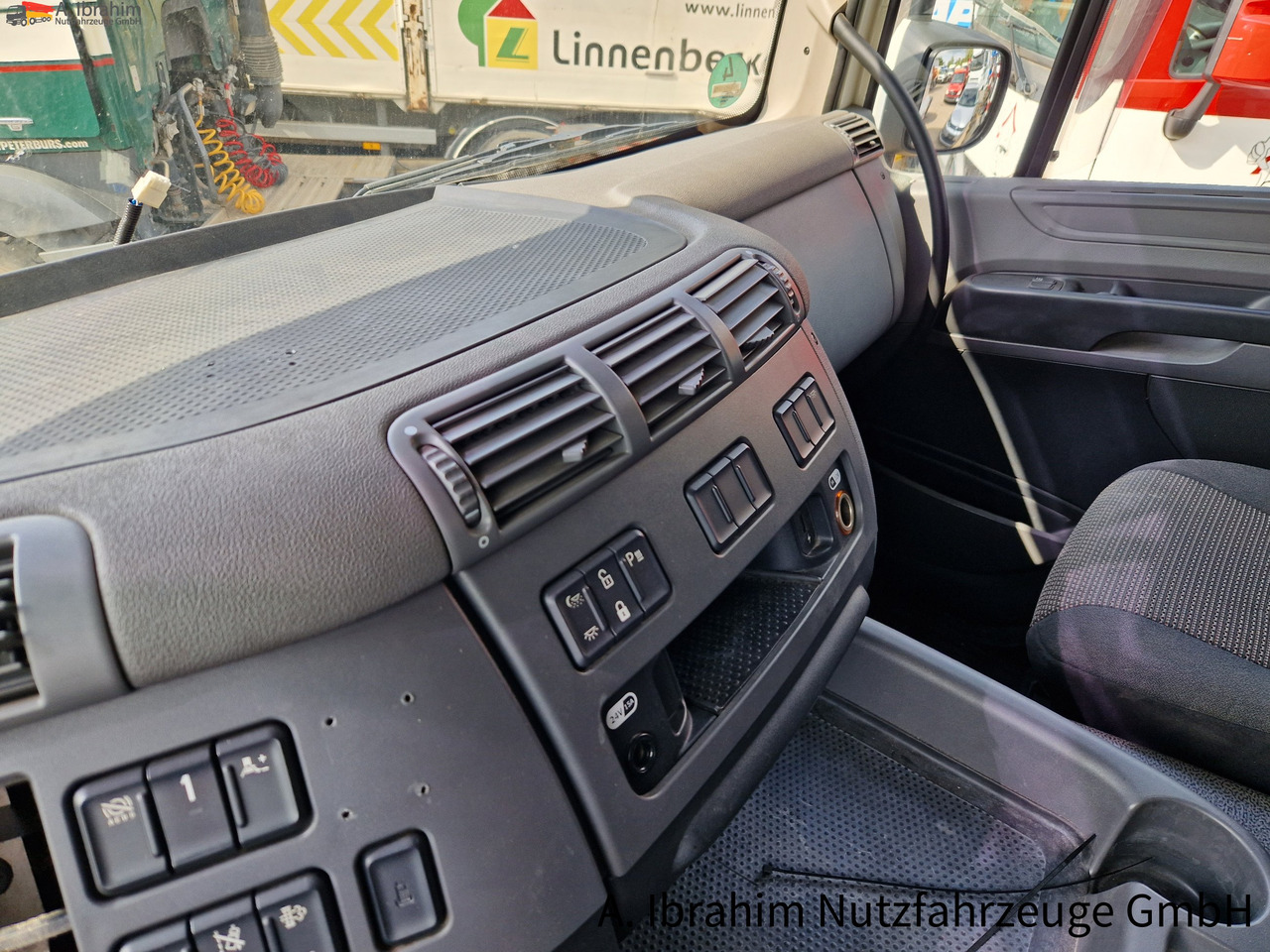 Daf CF 400 FT PTO für Kompressor Standklima, fehlerfrei - Tractor head: gambar 3 Daf CF 400 FT PTO für Kompressor Standklima, fehlerfrei - Tractor head: gambar 3