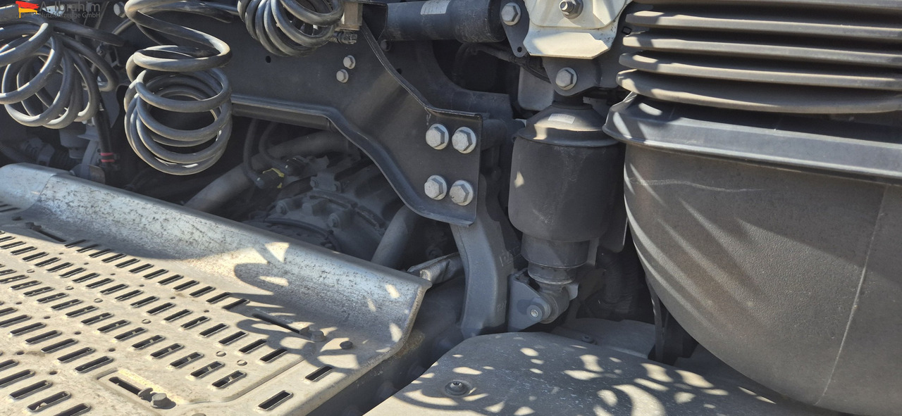 Daf XF 480 FT einsatzbereit Vollspoiler, Retarder 2xTank - Tractor head: gambar 4 Daf XF 480 FT einsatzbereit Vollspoiler, Retarder 2xTank - Tractor head: gambar 4