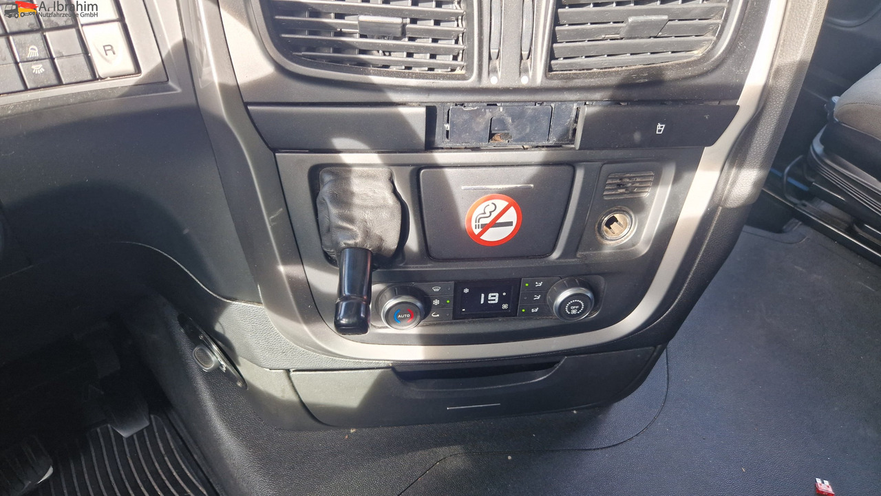 Iveco Stralis 460 Vollspoiler 3x vorhanden - Tractor head: gambar 4 Iveco Stralis 460 Vollspoiler 3x vorhanden - Tractor head: gambar 4