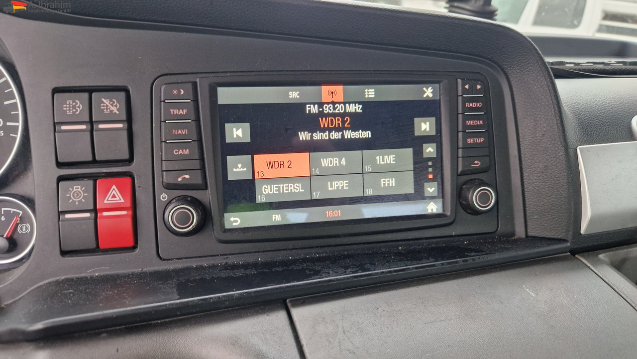 MAN 18.400 TGX Flachdach Retarder, Klima, 1 Bett, Kühlschrank - Tractor head: gambar 3 MAN 18.400 TGX Flachdach Retarder, Klima, 1 Bett, Kühlschrank - Tractor head: gambar 3