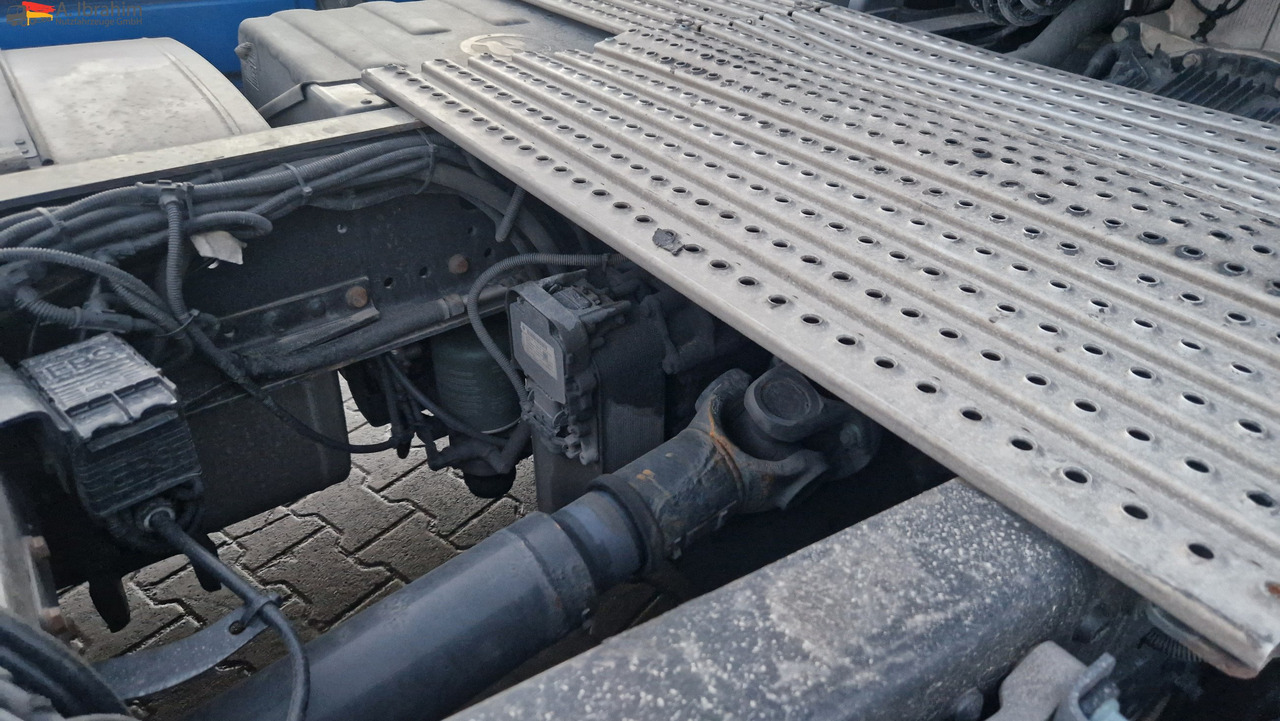 MAN 18.480 TGX XLX Retarder 2x Tank deutsches Fahrzeug, einsatzbereit - Tractor head: gambar 2 MAN 18.480 TGX XLX Retarder 2x Tank deutsches Fahrzeug, einsatzbereit - Tractor head: gambar 2