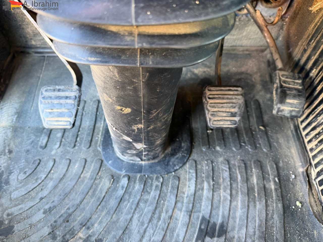 MAN 26.464 6x4 | Retarder | Klima | Schaltgetriebe | 3 Pedals - Tractor head: gambar 3 MAN 26.464 6x4 | Retarder | Klima | Schaltgetriebe | 3 Pedals - Tractor head: gambar 3