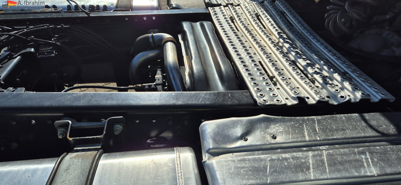 MAN TGX 18.460 Retarder, Klima, 1. Hand 04 2018 - Tractor head: gambar 4 MAN TGX 18.460 Retarder, Klima, 1. Hand 04 2018 - Tractor head: gambar 4