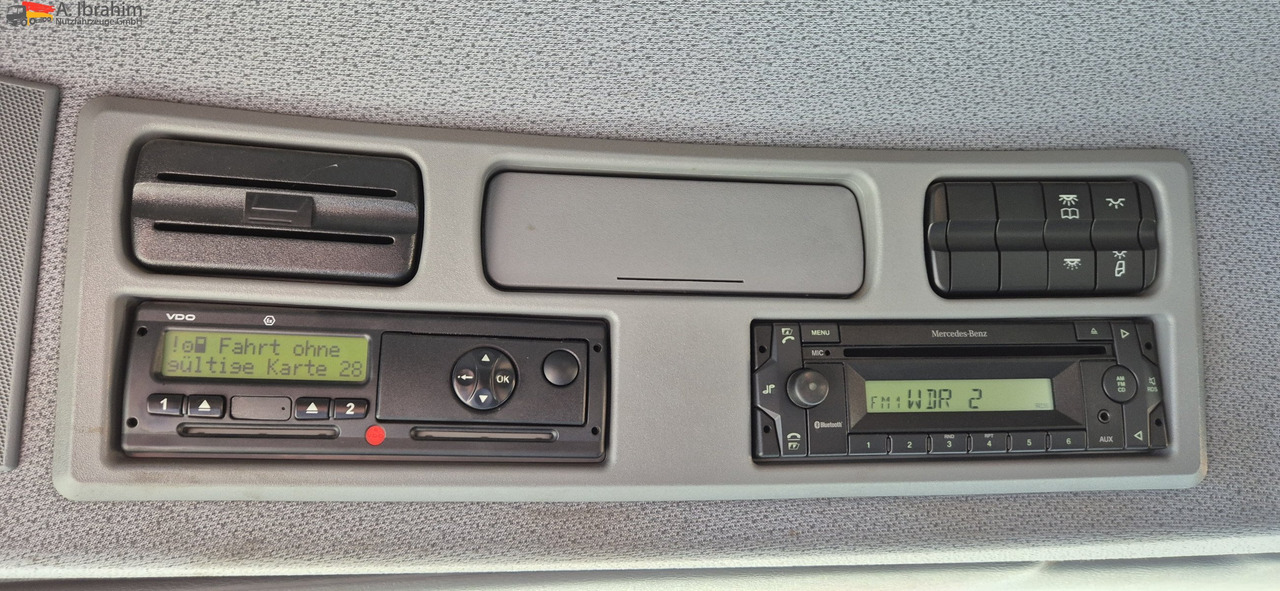 Mercedes-Benz 1841 Kran HIAB 166Bj. 2016 Funk FB ,mp3 - Tractor head: gambar 3 Mercedes-Benz 1841 Kran HIAB 166Bj. 2016 Funk FB ,mp3 - Tractor head: gambar 3