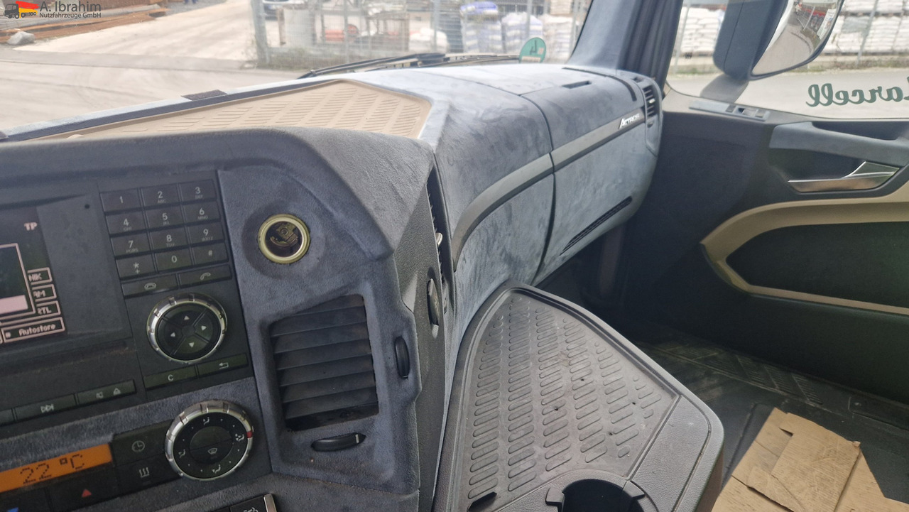 Mercedes-Benz 1845 Kipphydraulik - Tractor head: gambar 3 Mercedes-Benz 1845 Kipphydraulik - Tractor head: gambar 3