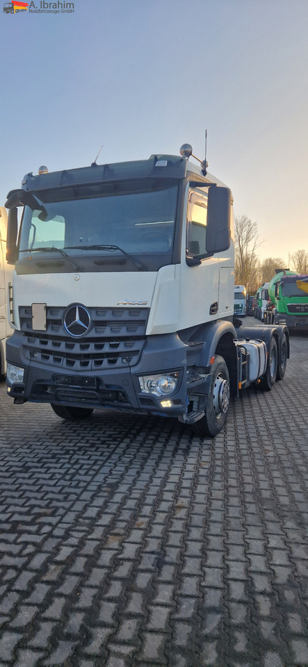 Mercedes-Benz 2643 6x4, Blatt Luft, scheckheft Mercedes , Kipphydraulik - Tractor head: gambar 1 Mercedes-Benz 2643 6x4, Blatt Luft, scheckheft Mercedes , Kipphydraulik - Tractor head: gambar 1