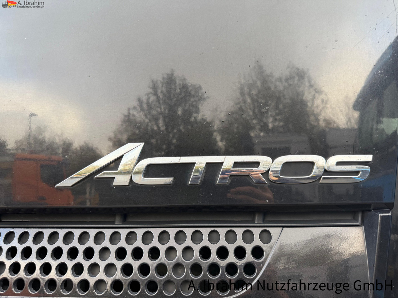 Mercedes-Benz Actros 1848 BigSpace | Retarder | Spoiler | Schubbodenhydraulik | 4x2 - Tractor head: gambar 5 Mercedes-Benz Actros 1848 BigSpace | Retarder | Spoiler | Schubbodenhydraulik | 4x2 - Tractor head: gambar 5