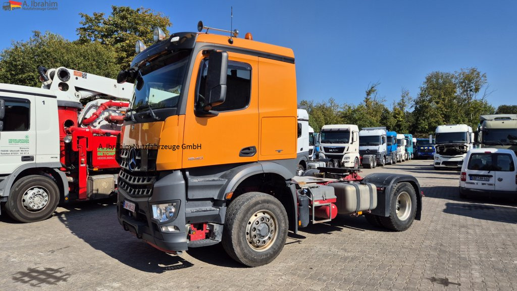 Mercedes-Benz DB 1840 H 4x4 Hydrodrive - Tractor head: gambar 1 Mercedes-Benz DB 1840 H 4x4 Hydrodrive - Tractor head: gambar 1