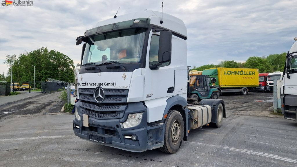 Mercedes-Benz DB 1842, Kipphydraulik - Tractor head: gambar 1 Mercedes-Benz DB 1842, Kipphydraulik - Tractor head: gambar 1