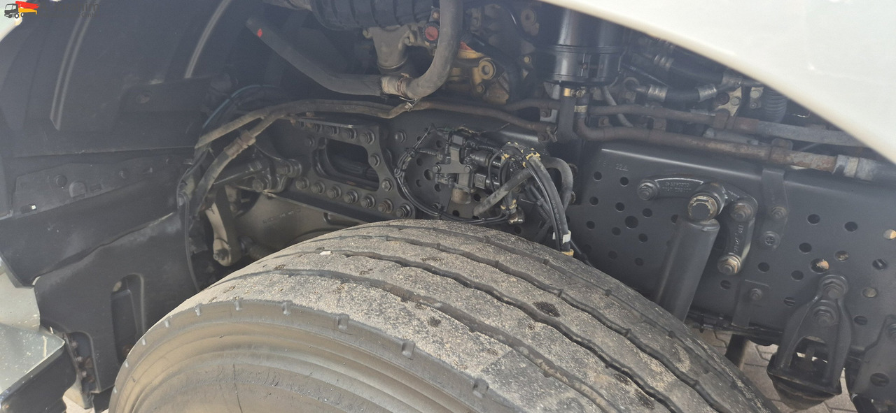 Mercedes-Benz DB 1842H 4x4 Hydrodrive Scheckheft bei Mercedes - Tractor head: gambar 5 Mercedes-Benz DB 1842H 4x4 Hydrodrive Scheckheft bei Mercedes - Tractor head: gambar 5