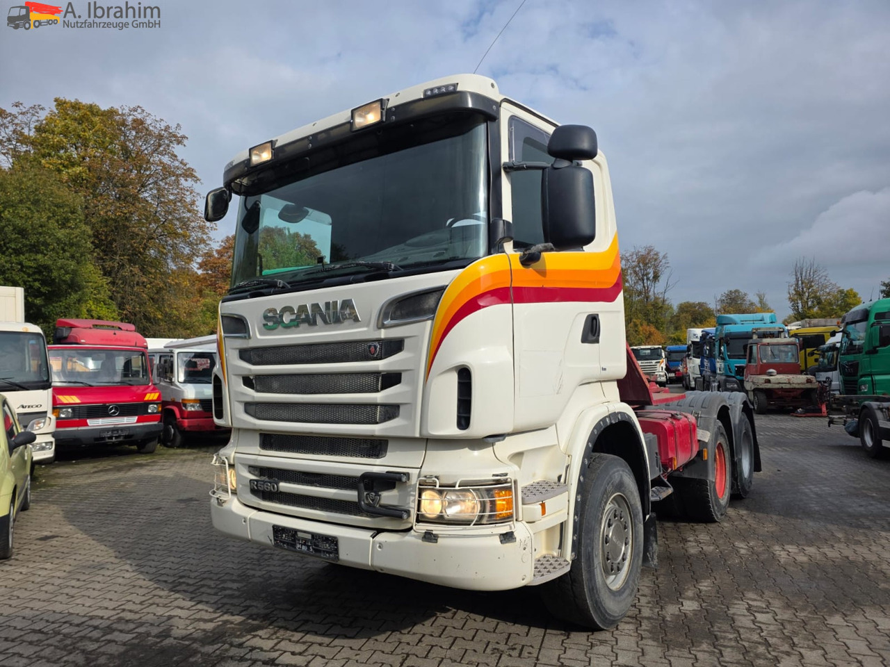 Scania R560 | 6x4 | V8 | Blatt Blatt | Schaltgetriebe | Kipphydraulik | Klima | Trommelbremse| 3 Pedals - Tractor head: gambar 1 Scania R560 | 6x4 | V8 | Blatt Blatt | Schaltgetriebe | Kipphydraulik | Klima | Trommelbremse| 3 Pedals - Tractor head: gambar 1