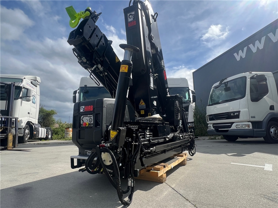 HIAB 158B-3 X-HIDUO NOVA - Derek pemuat: gambar 5 HIAB 158B-3 X-HIDUO NOVA - Derek pemuat: gambar 5