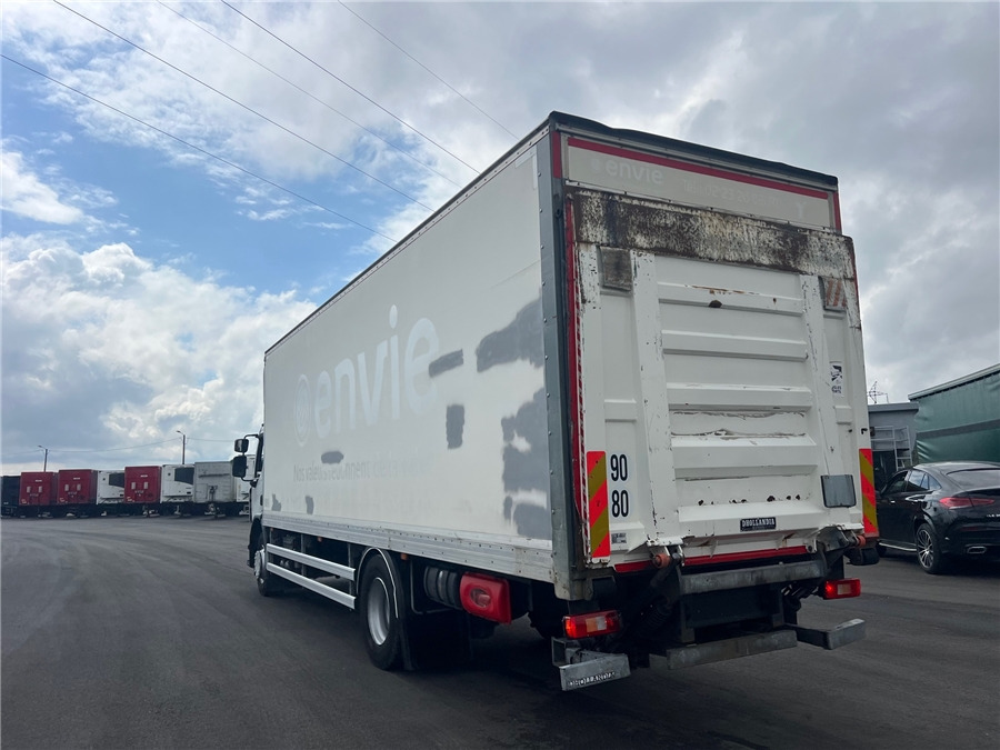 Renault D 19 - Truk box: gambar 2 Renault D 19 - Truk box: gambar 2