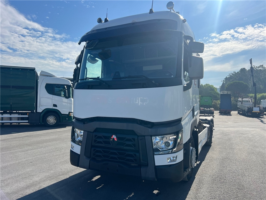 Renault T430 - Pengangkut kontainer/ Container truck: gambar 2 Renault T430 - Pengangkut kontainer/ Container truck: gambar 2