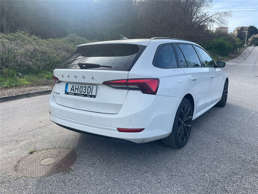 SKODA OCTAVIA - Mobil: gambar 4 SKODA OCTAVIA - Mobil: gambar 4